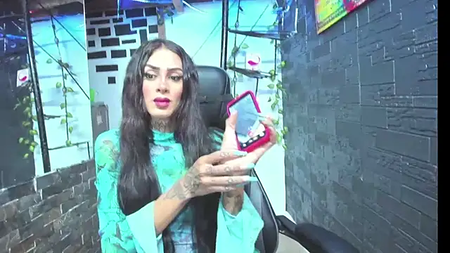 kissingdevil online show from 10/04/25, 10:11