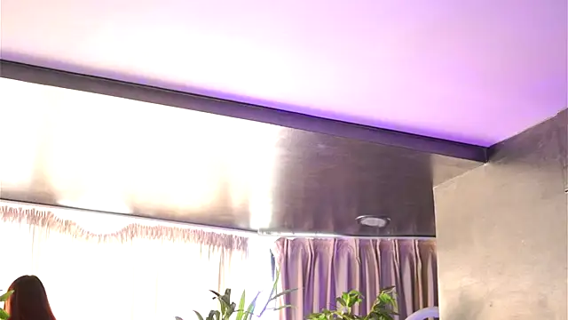 Snapshot of HotSkinnyX chatting on 10/05/25, 09:11 HotSkinnyX online show from 10/05/25, 09:11