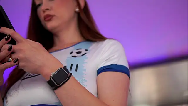 Snapshot of HotSkinnyX chatting on 09/22/25, 06:19 HotSkinnyX online show from 09/22/25, 06:19