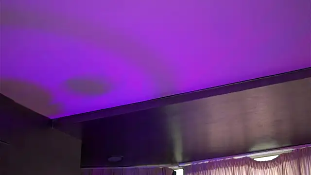 Snapshot of HotSkinnyX chatting on 09/30/25, 06:30 HotSkinnyX online show from 09/30/25, 06:30