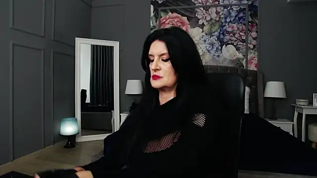 Snapshot of DomMelissaW chatting on 12/14/24, 01:27 DomMelissaW online show from 12/14/24, 01:27