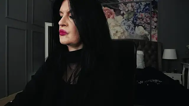 Snapshot of DomMelissaW chatting on 10/08/25, 04:29 DomMelissaW online show from 10/08/25, 04:29