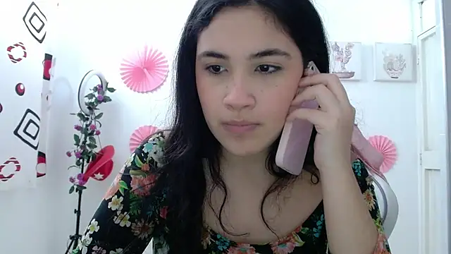 Snapshot of InocentHeaven1 chatting on 10/15/25, 01:41 InocentHeaven1 online show from 10/15/25, 01:41