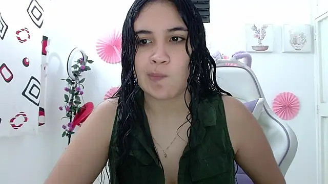 Snapshot of InocentHeaven1 chatting on 10/09/25, 01:00 InocentHeaven1 online show from 10/09/25, 01:00