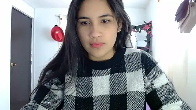 Snapshot of InocentHeaven1 chatting on 02/19/25, 12:44 InocentHeaven1 online show from 02/19/25, 12:44