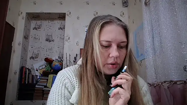 Snapshot of dream_alexa chatting on 10/19/25, 02:03 dream alexa online show from 10/19/25, 02:03