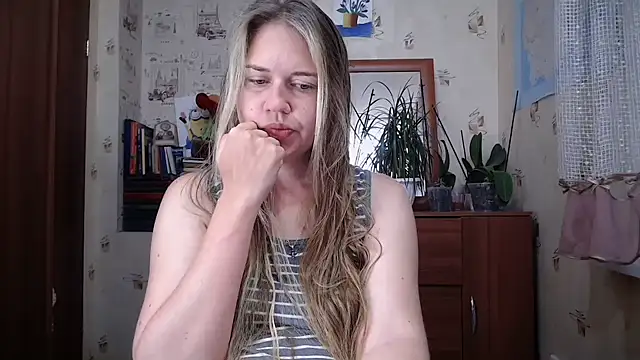 Snapshot of dream_alexa chatting on 09/23/25, 04:36 dream alexa online show from 09/23/25, 04:36
