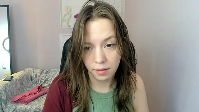 Snapshot of Persephoni chatting on 06/09/26, 08:21 Persephoni online show from 06/09/26, 08:21