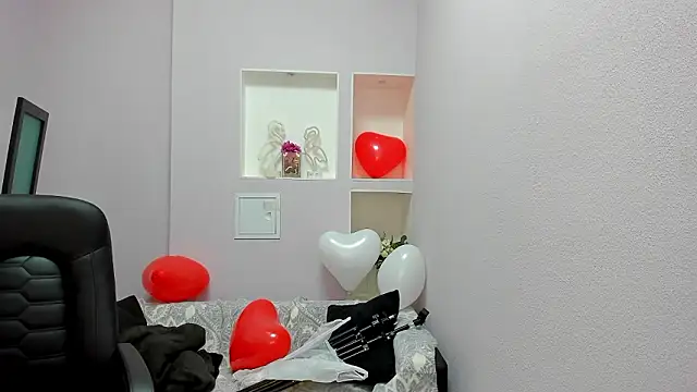 Snapshot of Persephoni chatting on 02/15/26, 11:20 Persephoni online show from 02/15/26, 11:20