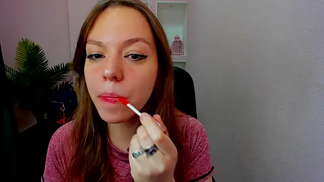 Snapshot of Persephoni chatting on 10/13/25, 08:32 Persephoni online show from 10/13/25, 08:32