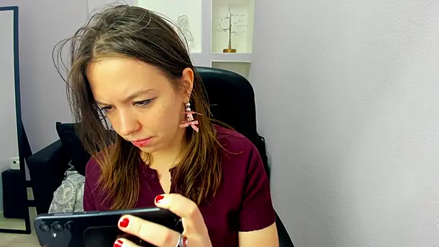 Persephoni online show from 03/30/26, 10:39