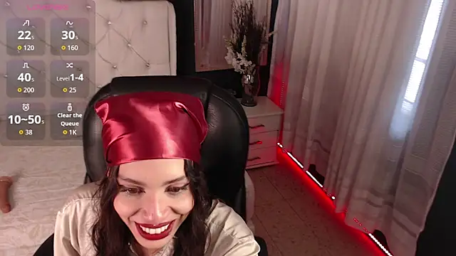 Snapshot of LiaVillalobos chatting on 10/16/25, 12:35 LiaVillalobos online show from 10/16/25, 12:35