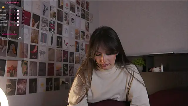 itssophiie online show from 10/17/25, 10:44