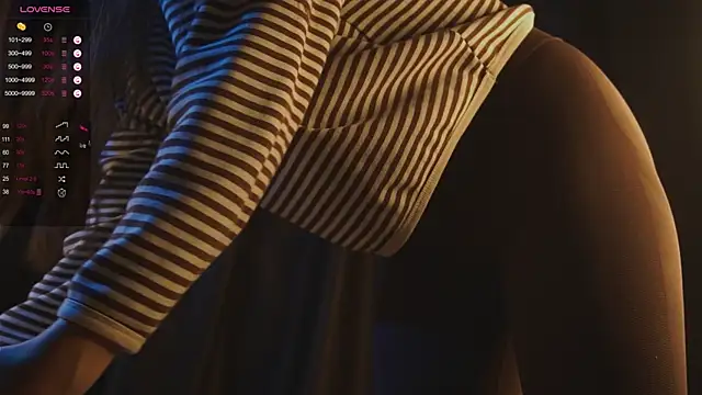 itssophiie online show from 11/17/25, 08:13