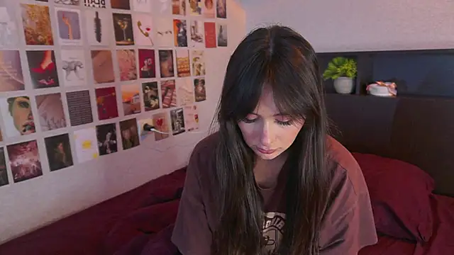 itssophiie online show from 09/10/25, 12:04