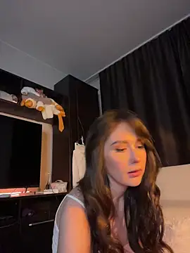 Snapshot of itssophiie chatting on 05/22/26, 08:18 itssophiie online show from 05/22/26, 08:18