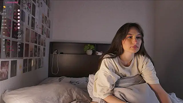 itssophiie online show from 10/09/25, 06:41