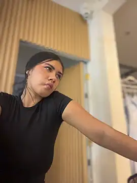 clarachanelricek online show from 11/04/25, 07:06