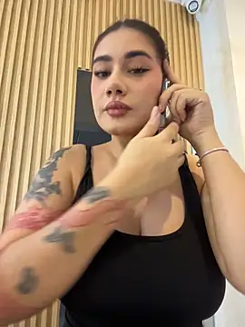 clarachanelricek online show from 02/25/26, 07:25