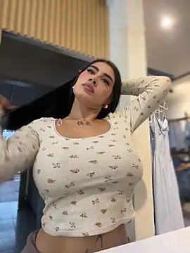 clarachanelricek online show from 12/17/25, 07:41