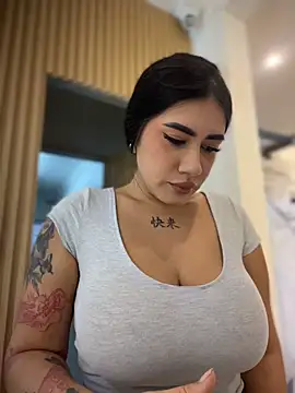 clarachanelricek online show from 11/12/25, 07:51