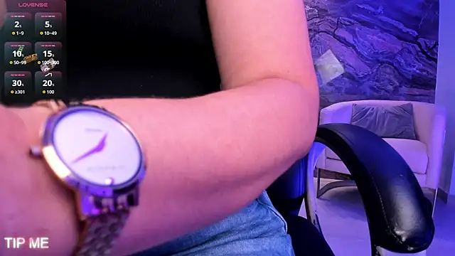 SophieBarnett online show from 04/13/26, 12:58