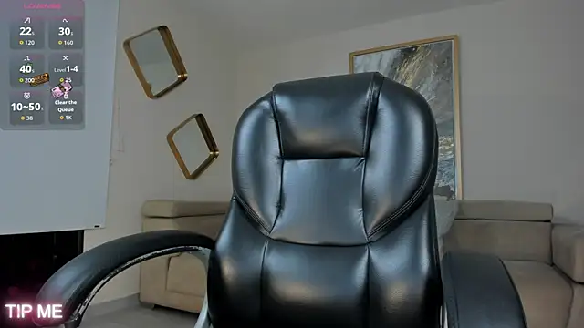Snapshot of SophieBarnett chatting on 04/22/26, 12:39 SophieBarnett online show from 04/22/26, 12:39