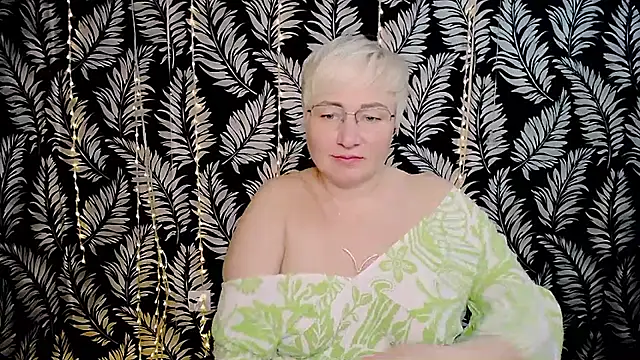 Olivia playful online show from 04/14/26, 10:09