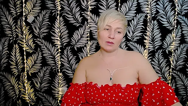 Snapshot of Olivia_playful chatting on 02/15/25, 03:50 Olivia playful online show from 02/15/25, 03:50