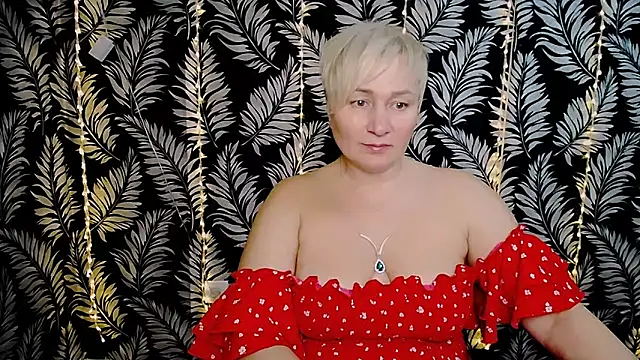 Snapshot of Olivia_playful chatting on 02/15/25, 12:33 Olivia playful online show from 02/15/25, 12:33