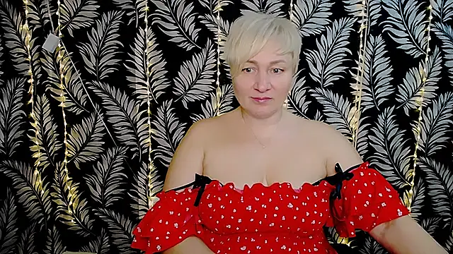 Snapshot of Olivia_playful chatting on 03/22/25, 12:35 Olivia playful online show from 03/22/25, 12:35