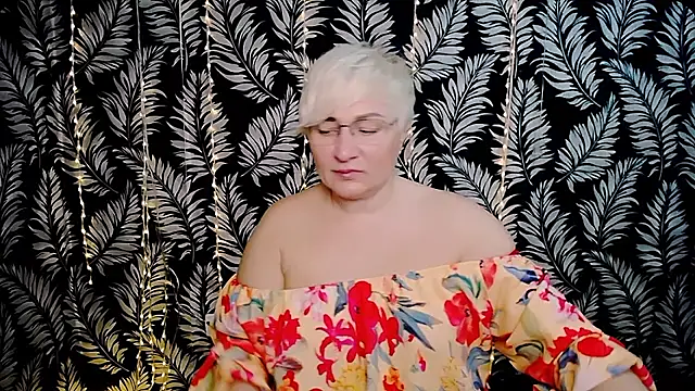 Olivia playful online show from 03/09/26, 12:41