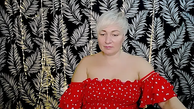 Snapshot of Olivia_playful chatting on 12/18/25, 12:09 Olivia playful online show from 12/18/25, 12:09