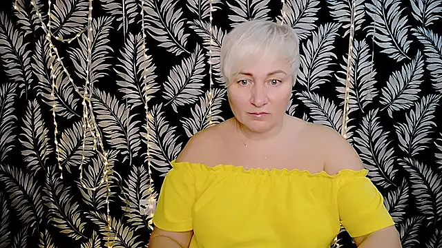 Snapshot of Olivia_playful chatting on 12/15/25, 12:44 Olivia playful online show from 12/15/25, 12:44