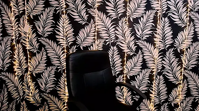 Snapshot of Olivia_playful chatting on 03/08/25, 12:20 Olivia playful online show from 03/08/25, 12:20