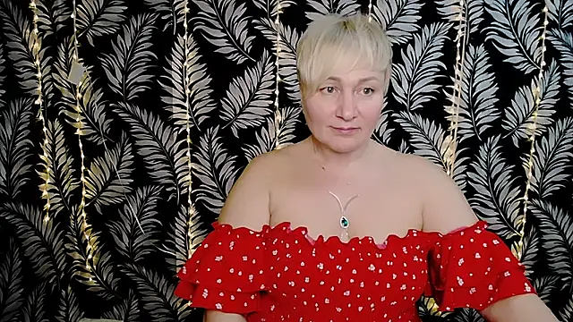 Snapshot of Olivia_playful chatting on 03/08/25, 03:24 Olivia playful online show from 03/08/25, 03:24