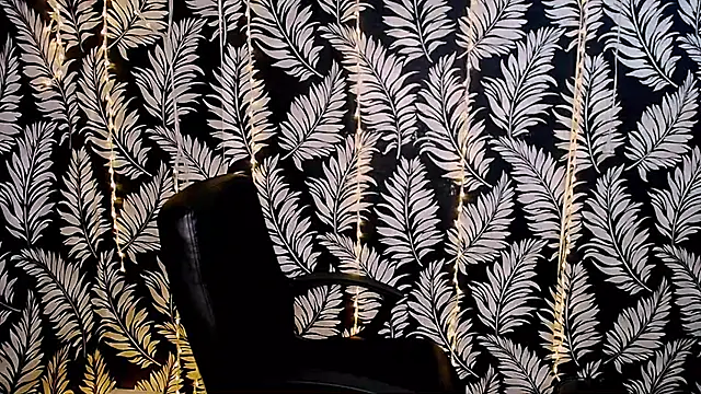 Snapshot of Olivia_playful chatting on 09/12/25, 11:21 Olivia playful online show from 09/12/25, 11:21