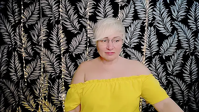 Olivia playful online show from 03/15/26, 12:45