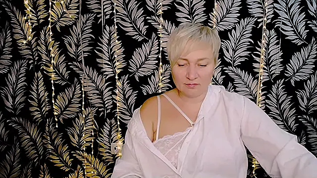 Snapshot of Olivia_playful chatting on 09/14/25, 11:10 Olivia playful online show from 09/14/25, 11:10