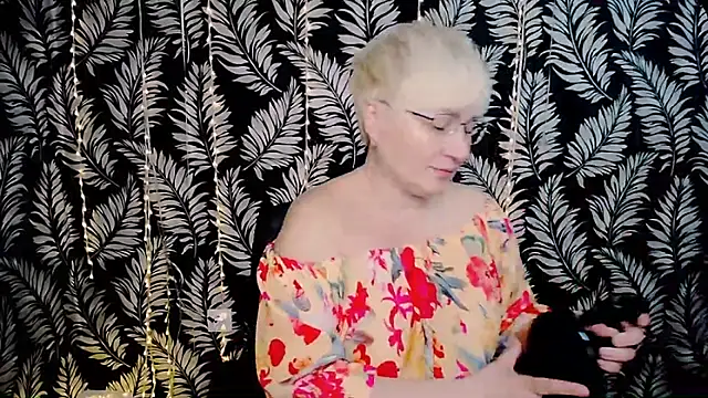 Olivia playful online show from 04/03/26, 09:49