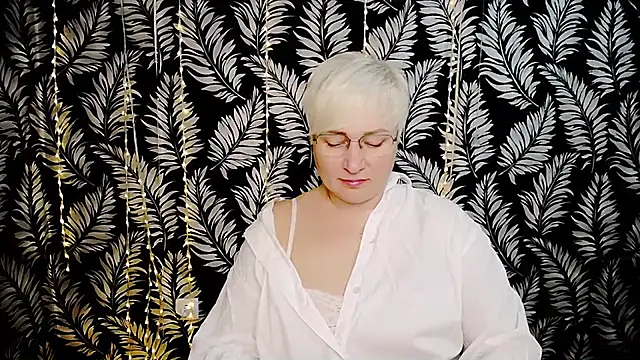 Olivia playful online show from 05/09/26, 10:29