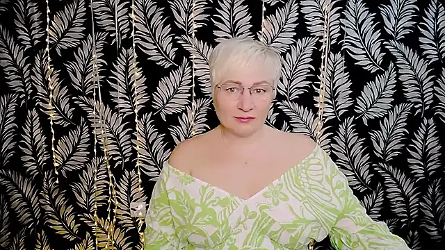 Olivia playful online show from 04/10/26, 10:22