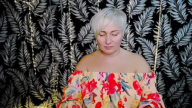 Snapshot of Olivia_playful chatting on 11/17/25, 01:59 Olivia playful online show from 11/17/25, 01:59