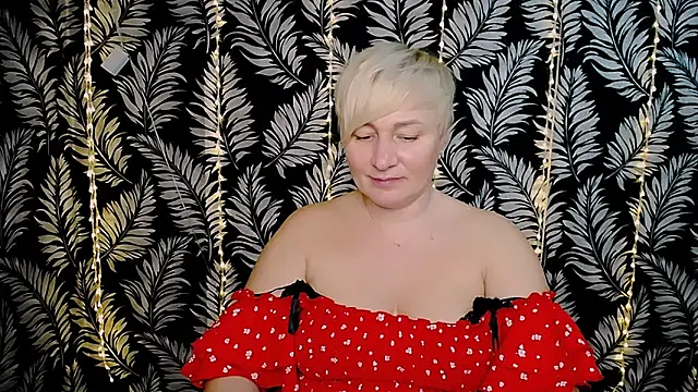 Snapshot of Olivia_playful chatting on 02/16/25, 03:27 Olivia playful online show from 02/16/25, 03:27