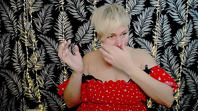 Snapshot of Olivia_playful chatting on 03/20/25, 12:32 Olivia playful online show from 03/20/25, 12:32