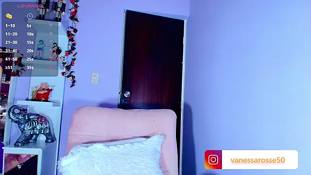 Julieth Rossi online show from 11/06/25, 06:23