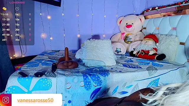 Julieth Rossi online show from 11/28/25, 04:12