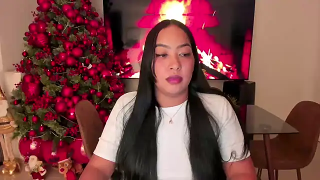 brunetenikole02 online show from 12/18/25, 02:49