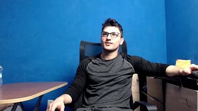 alex blu online show from 12/02/24, 07:31