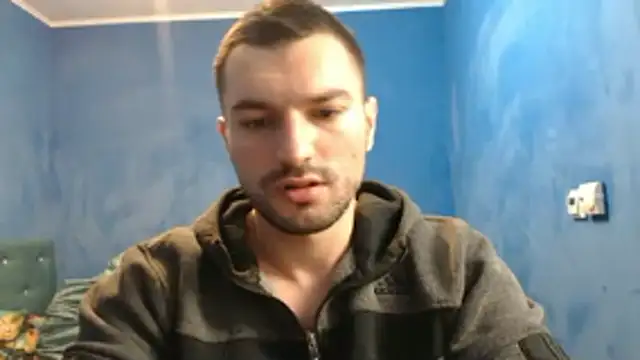 Snapshot of alex_blu chatting on 03/13/26, 08:14 alex blu online show from 03/13/26, 08:14